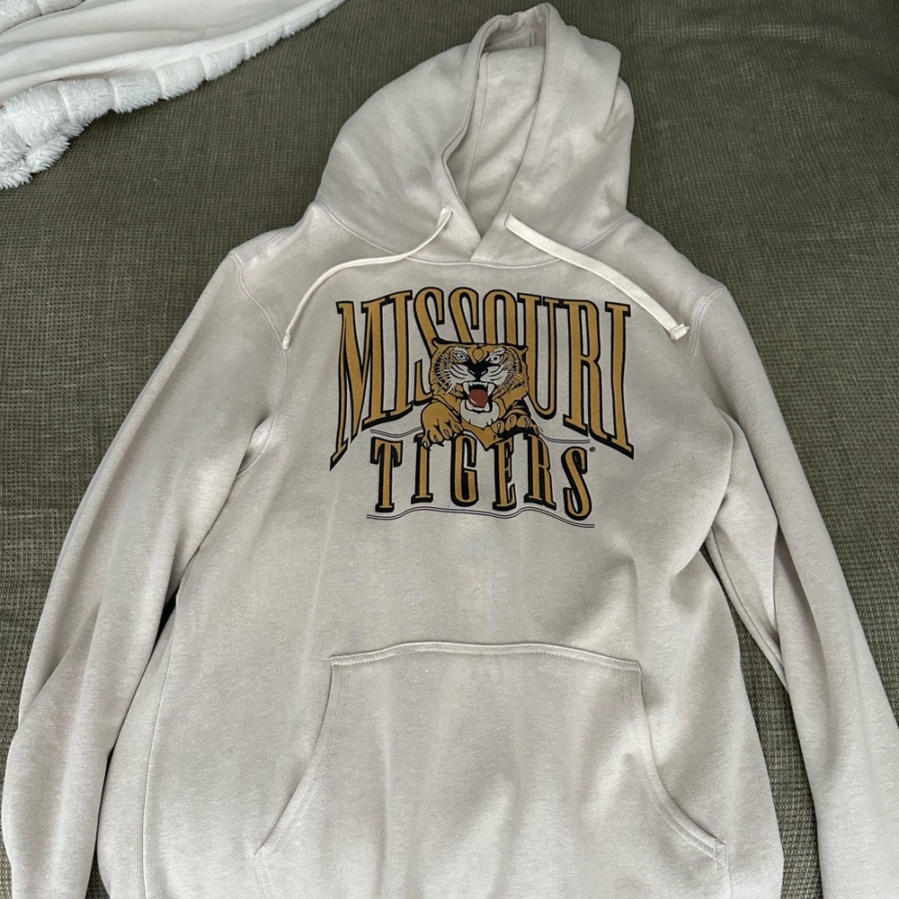 Missouri Tigers Vintage Logo Hoodie